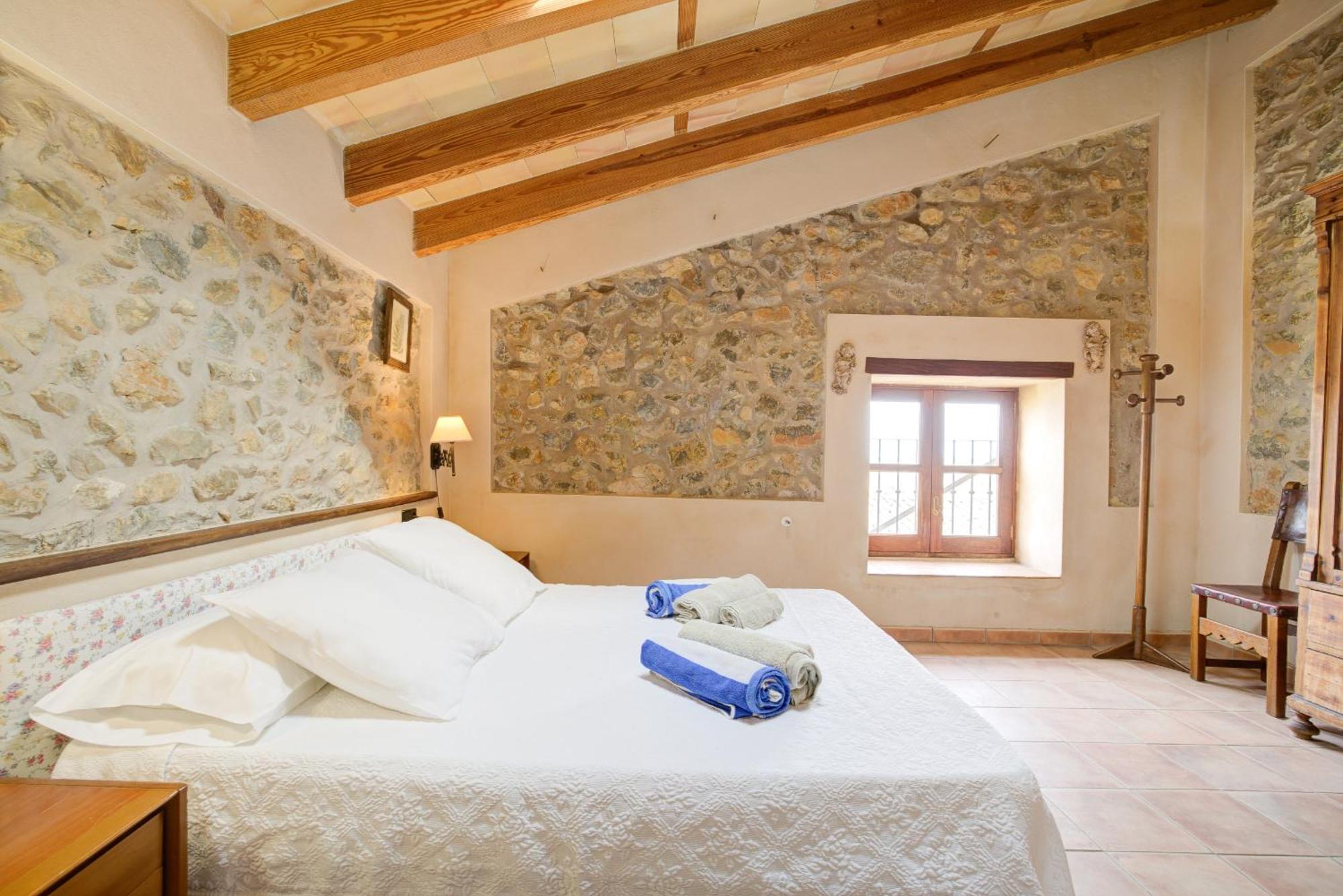 Ferienhaus Ses Cases Noves By Rentallorca *
